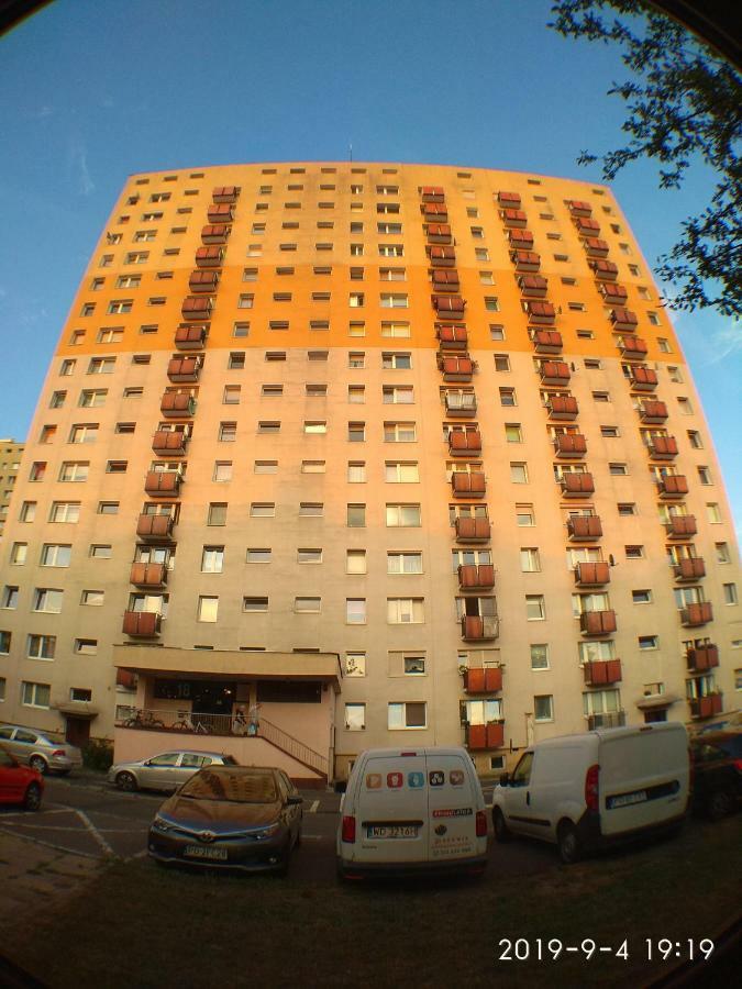 2020 Zwyciestwa 18 - Mieszkanie / Kawalerka / Studio Poznań Eksteriør bilde